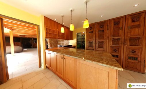 An Incredible Real Estate Asset Overlooking The Ria.