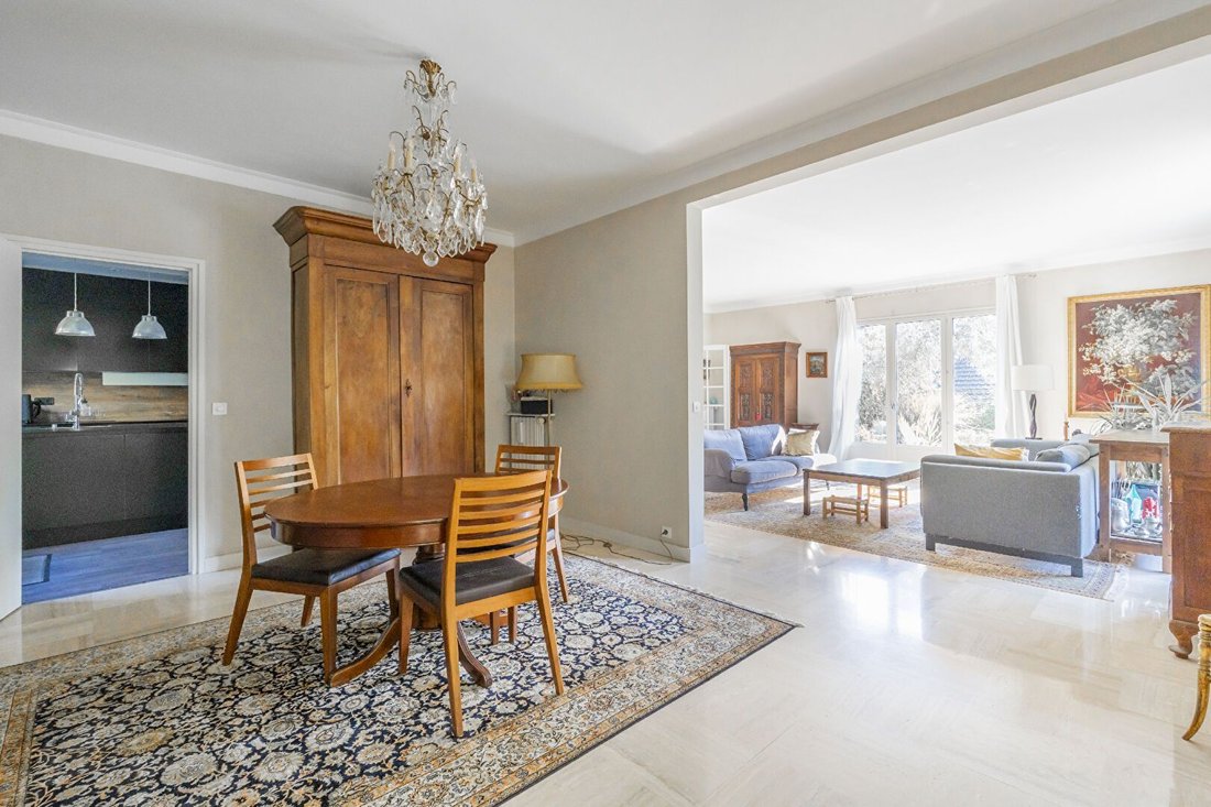 House in Marly-le-Roi, Ile-de-France, France 4 - 16099143