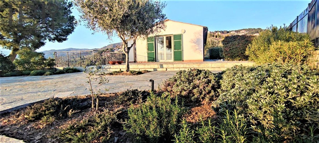 Villa in Porto Maurizio, Imperia, Liguria 5 - 16568858