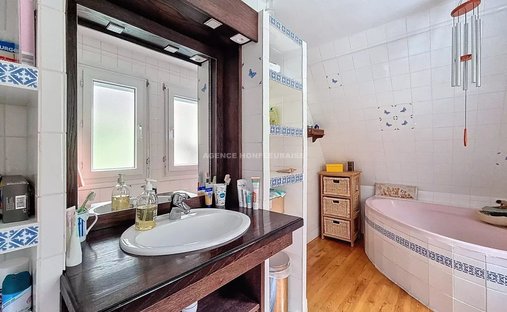 Castle for Sale in Pont-Audemer, Normandy, France