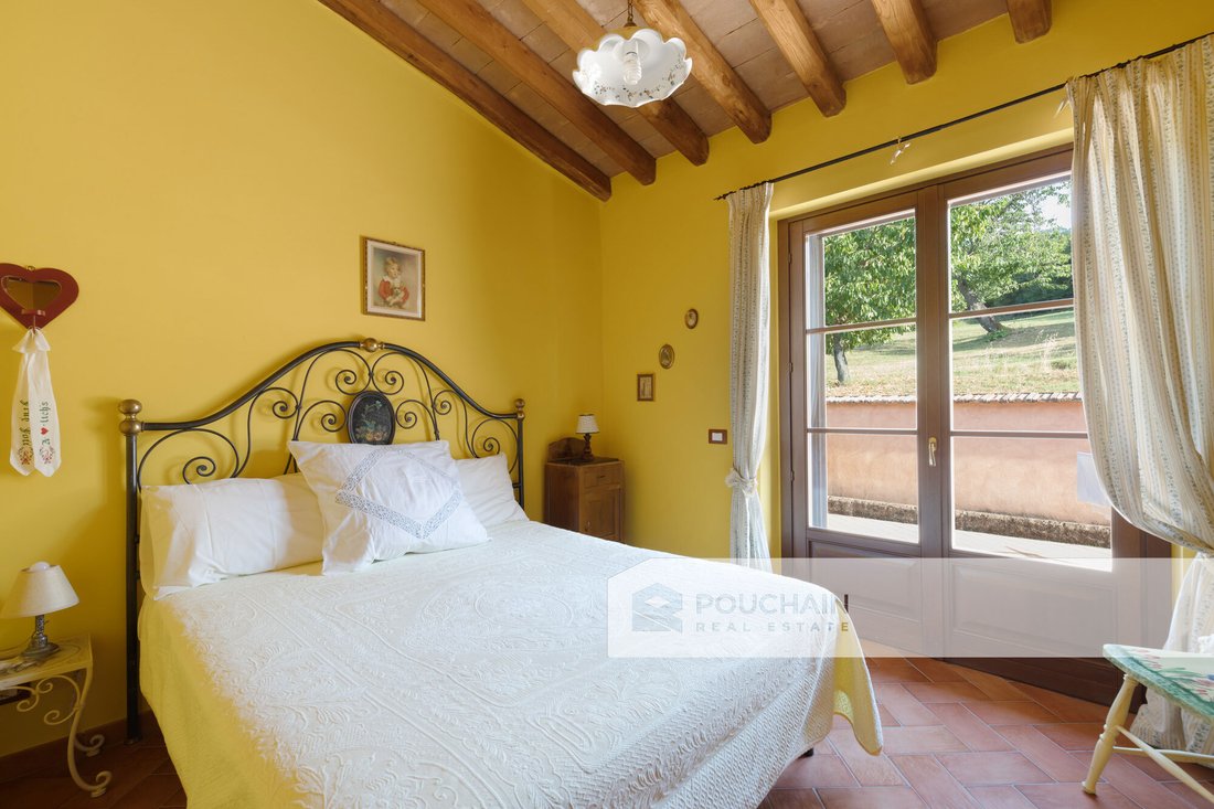 Villa in Acquapendente, Lazio, Italy 2 - 16569142