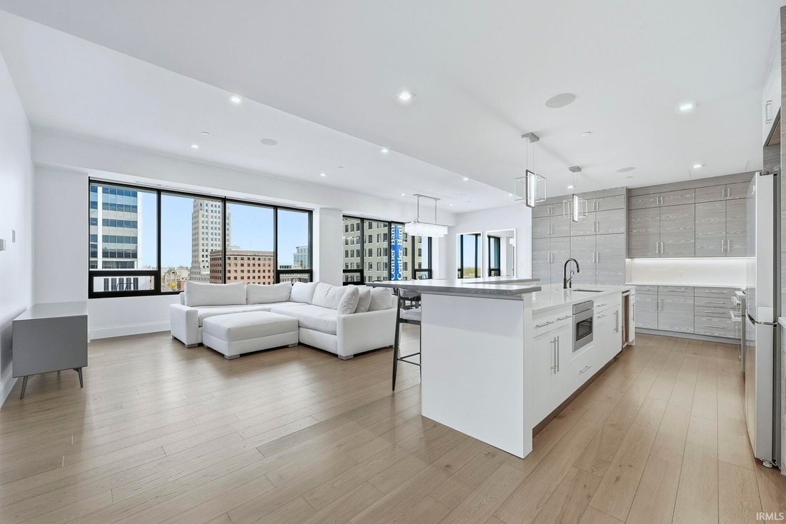Condo in Fort Wayne, Indiana, United States 1 - 16488903