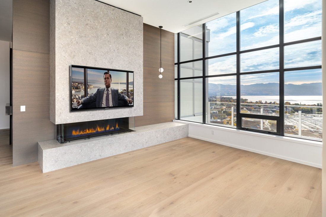 House in Kelowna, British Columbia, Canada 4 - 16572055
