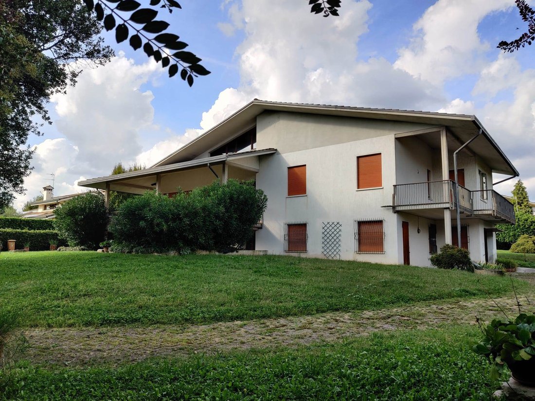 Villa in Montebelluna, Veneto, Italy 5 - 16568977