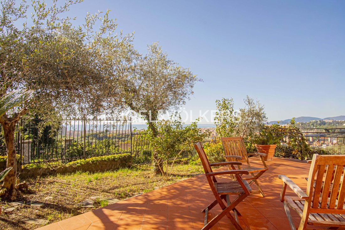 Apartment in Lavagna, Liguria, Italy 3 - 16572839