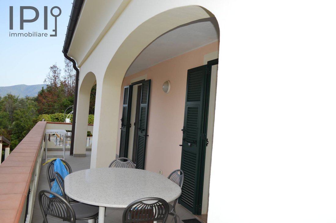 Villa in Cisano sul Neva, Liguria, Italy 4 - 16568790