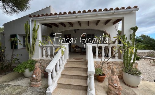 Chalet in Sant Lluis, Balearic Islands, Spain 1