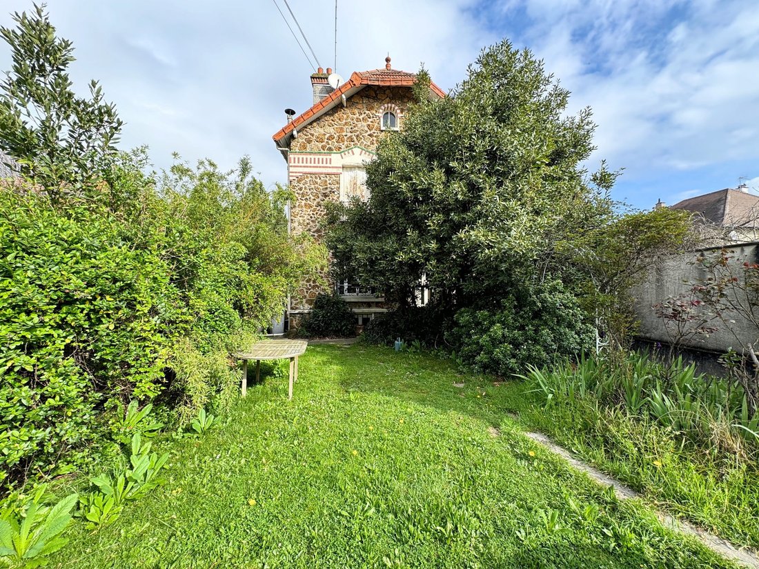 House in Vitry-sur-Seine, Ile-de-France, France 4 - 16570958