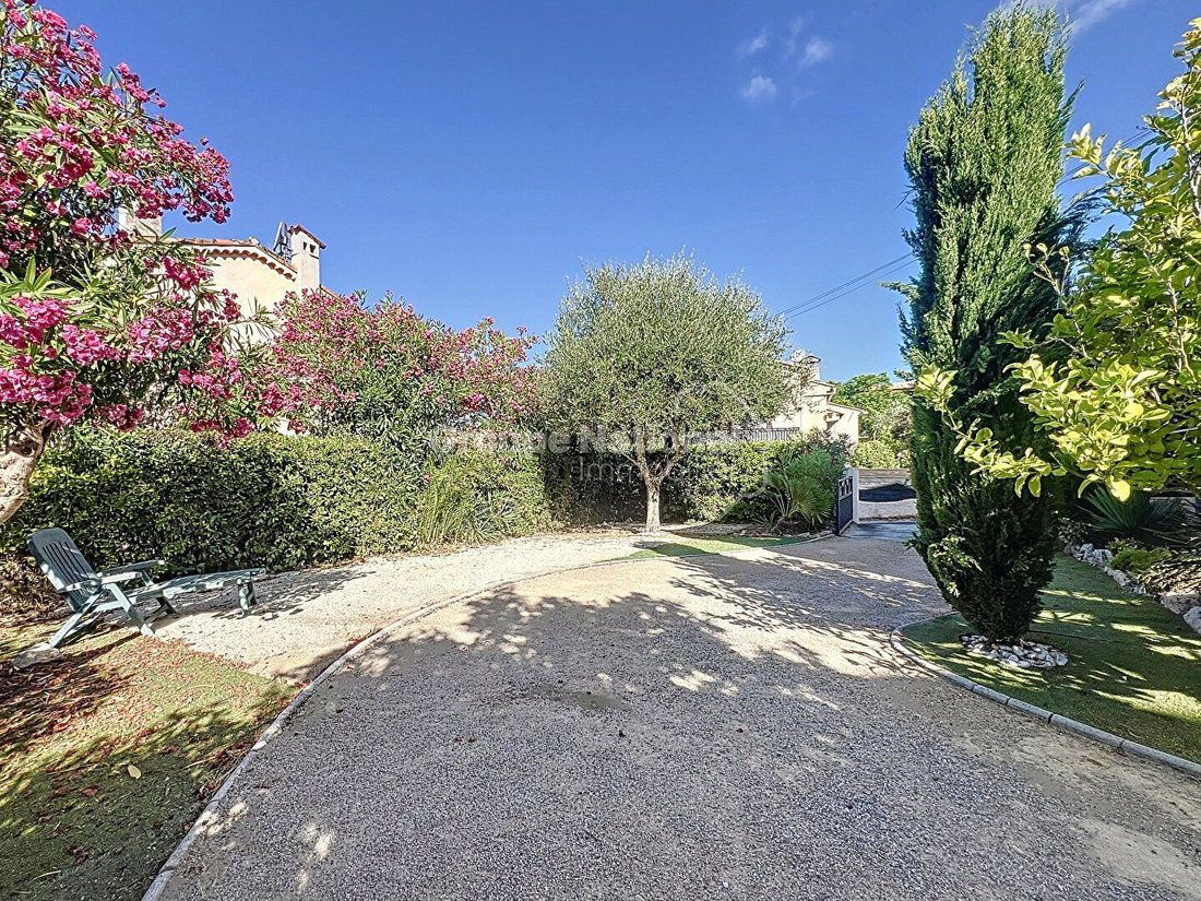 House in Cannes, Provence-Alpes-Côte d'Azur, France 2 - 16209625