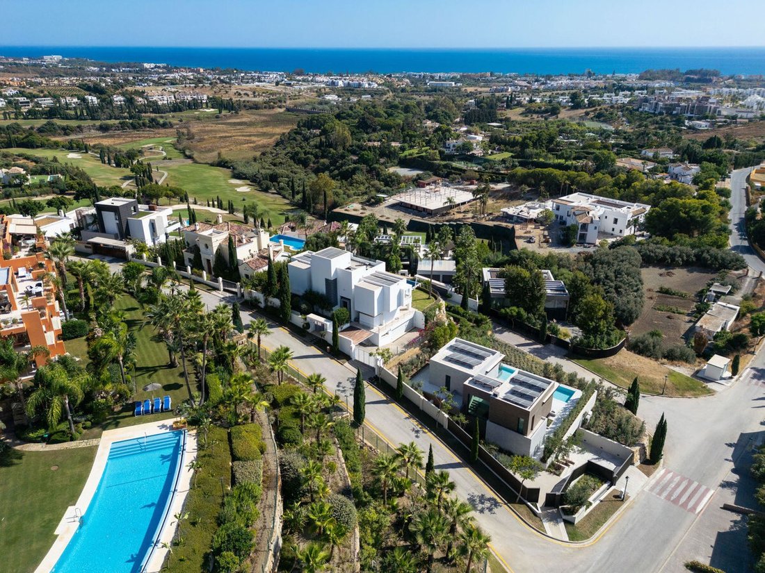 Villa in Benahavis, Andalusia, Spain 2 - 16569591