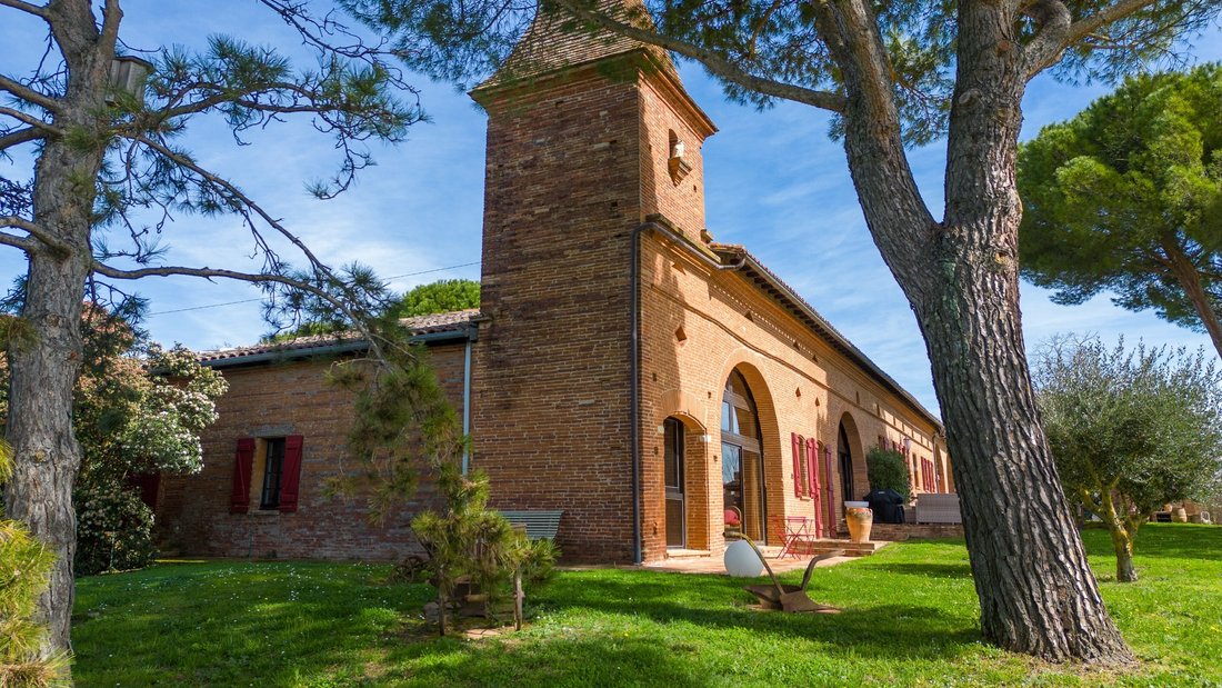Farm Ranch in Verfeil, Occitania, France 1 - 16573411