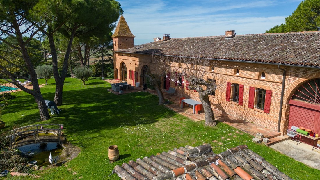 Farm Ranch in Verfeil, Occitania, France 2 - 16573411