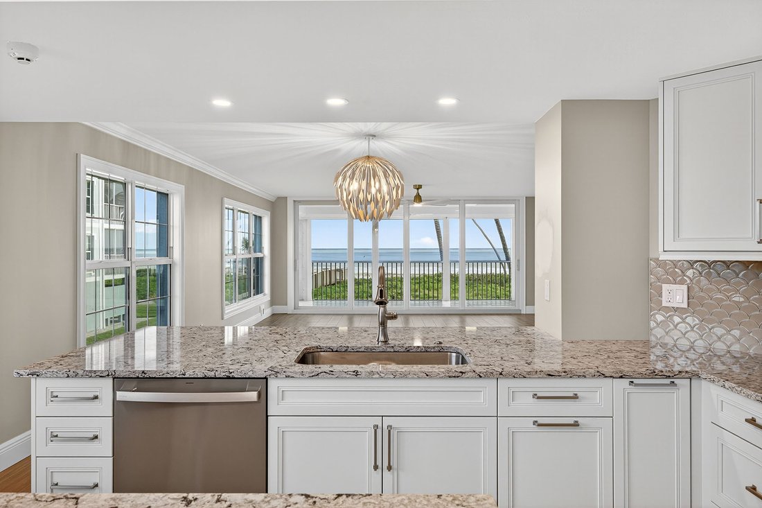 Condo in Sanibel, Florida, United States 2 - 16573413