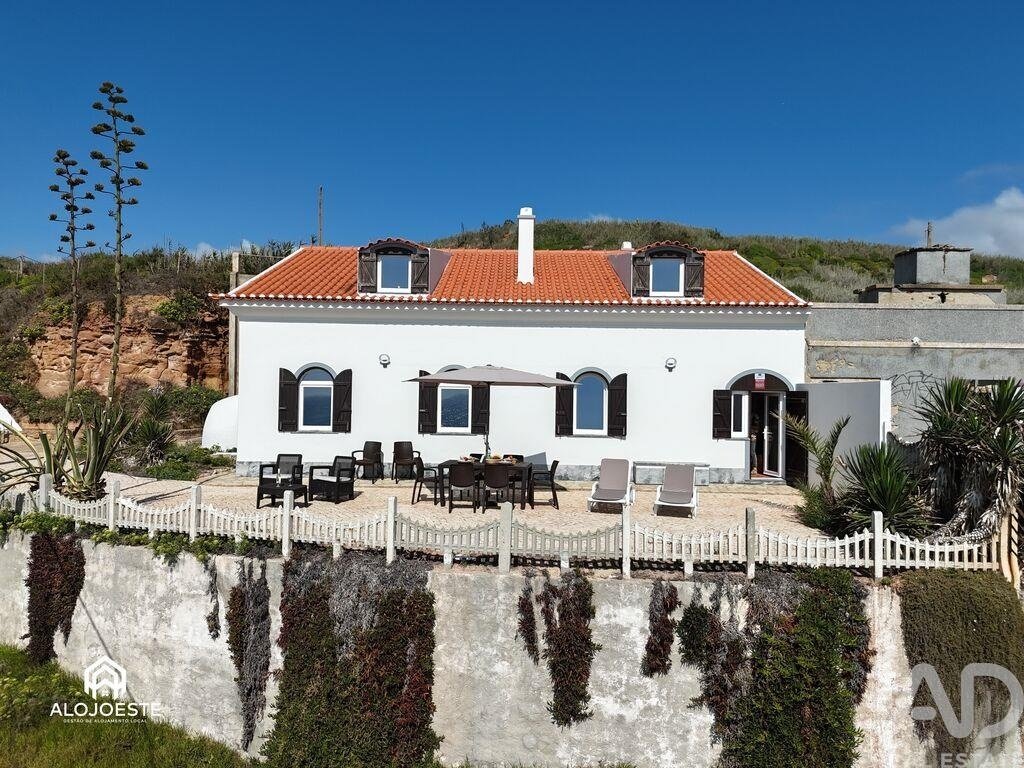 Townhouse in Sao Pedro da Cadeira, Lisbon, Portugal 5 - 16574219