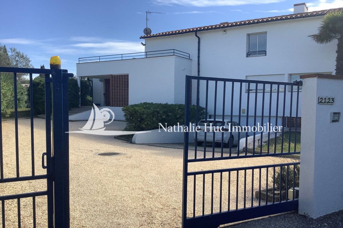 Villa in Les Remparts-Lunette, Perpignan, France 5 - 16203208