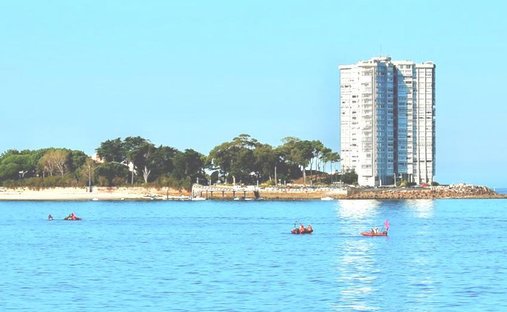 Wohnung in Coruxo, Vigo, Spanien 1