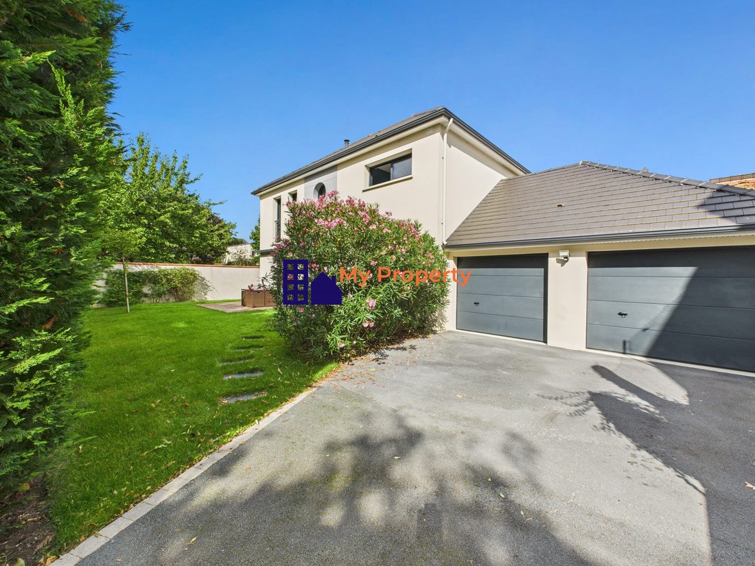 House in Centre Ville, Houilles, France 2 - 16574692