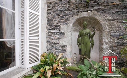 Castle for Sale in Écouflant, Pays de la Loire, France