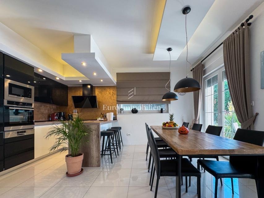House in Labin, Istria County, Croatia 5 - 16579965