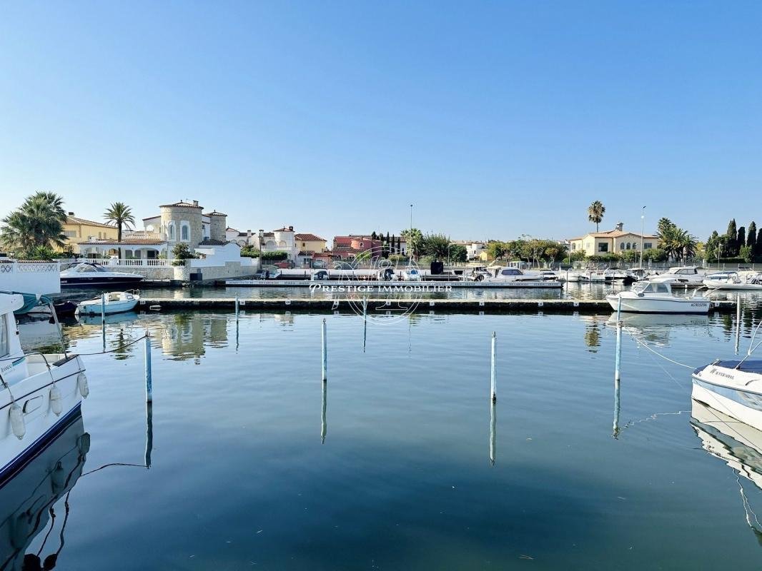 Villa in Empuriabrava, Catalonia, Spain 4 - 16576037