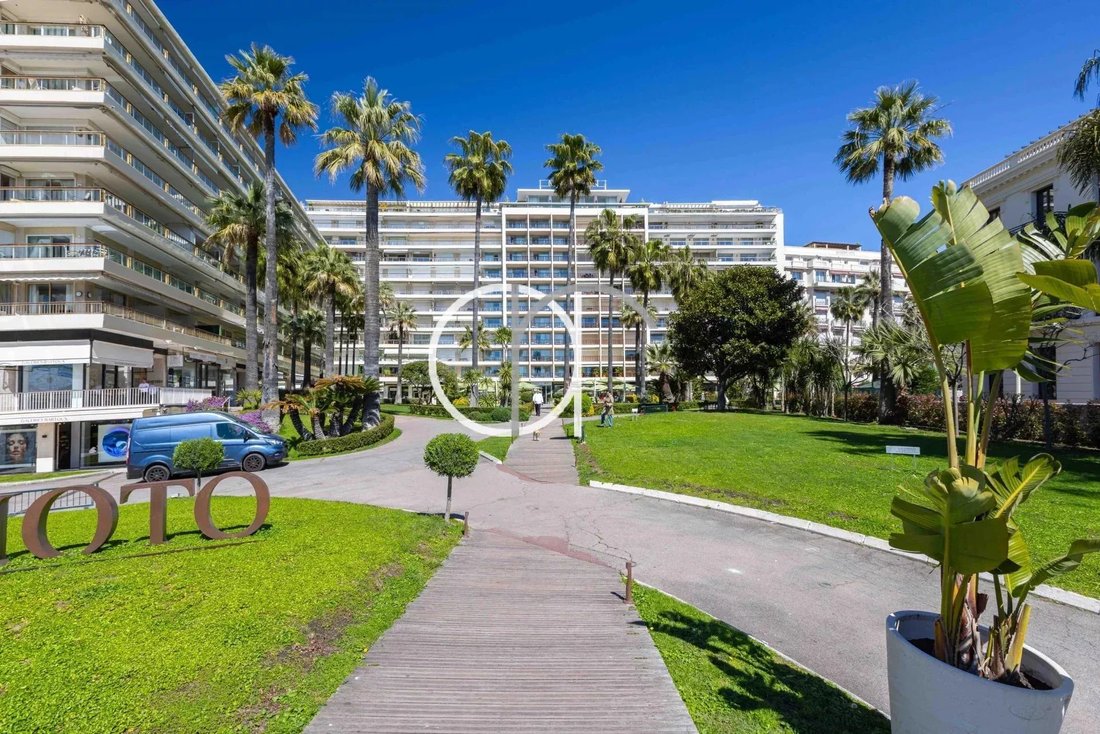 Apartment in Cannes, Provence-Alpes-Côte d'Azur, France 1 - 16576347