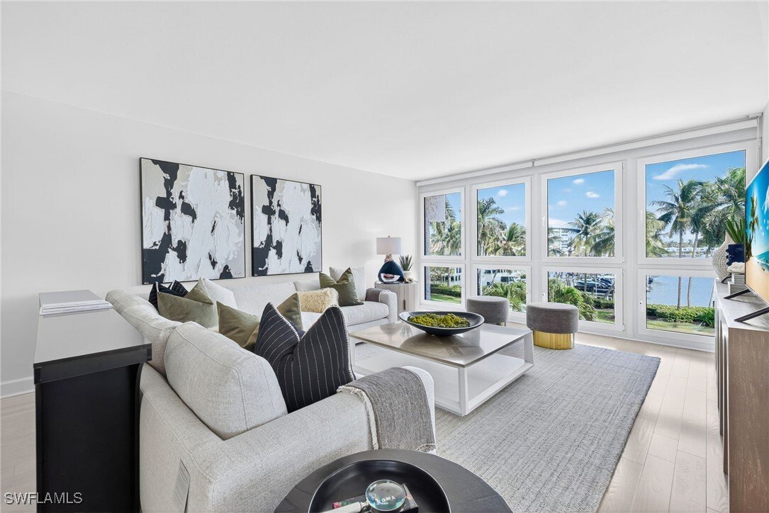 Condo in Naples, Florida, United States 5 - 16236253