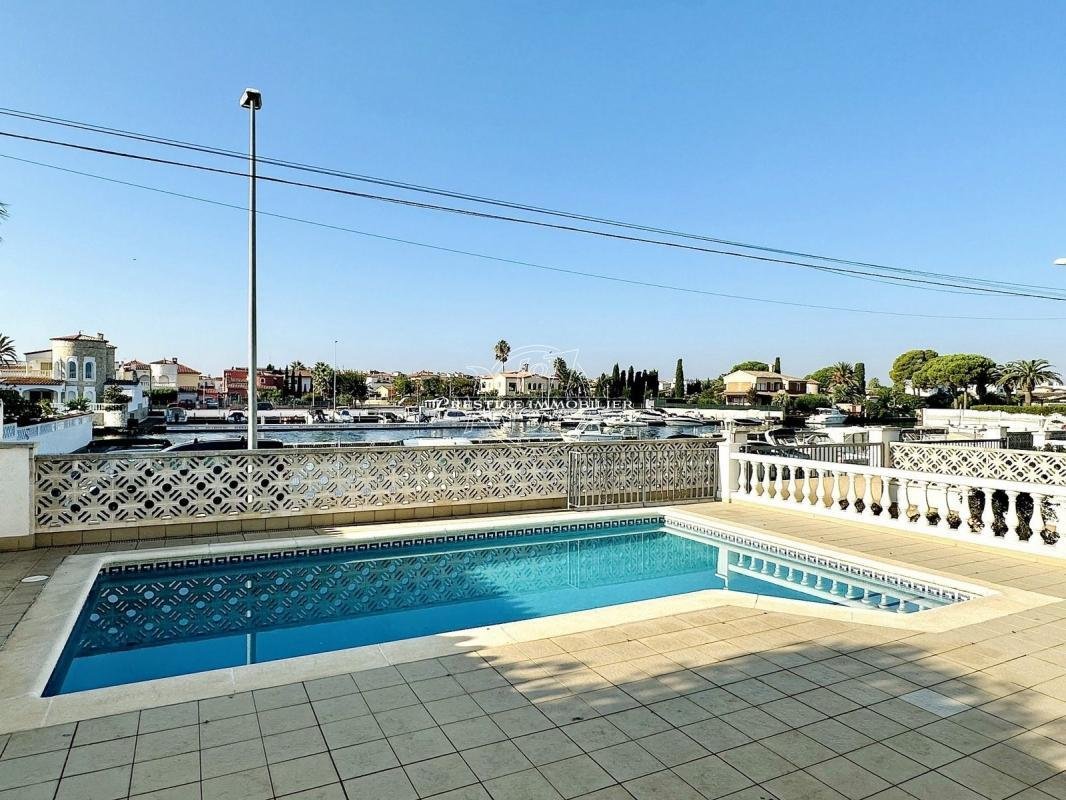 Villa in Empuriabrava, Catalonia, Spain 3 - 16576037