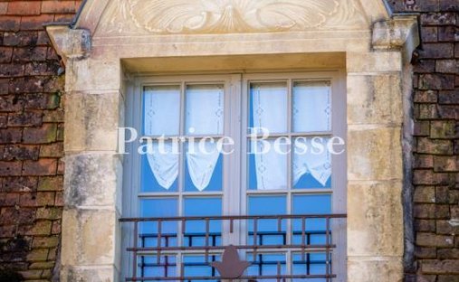 Castle for Sale in Périgueux, Nouvelle-Aquitaine, France