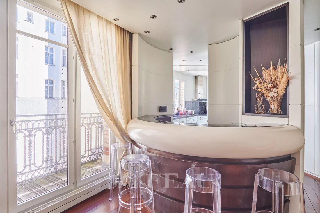Apartment in Porte Dauphine, Paris 16e Arrondissement, Paris 4 - 16575431