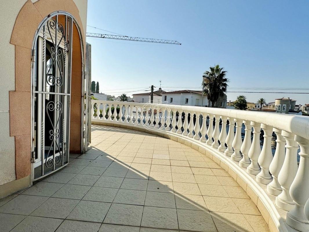 Villa in Empuriabrava, Catalonia, Spain 5 - 16576037