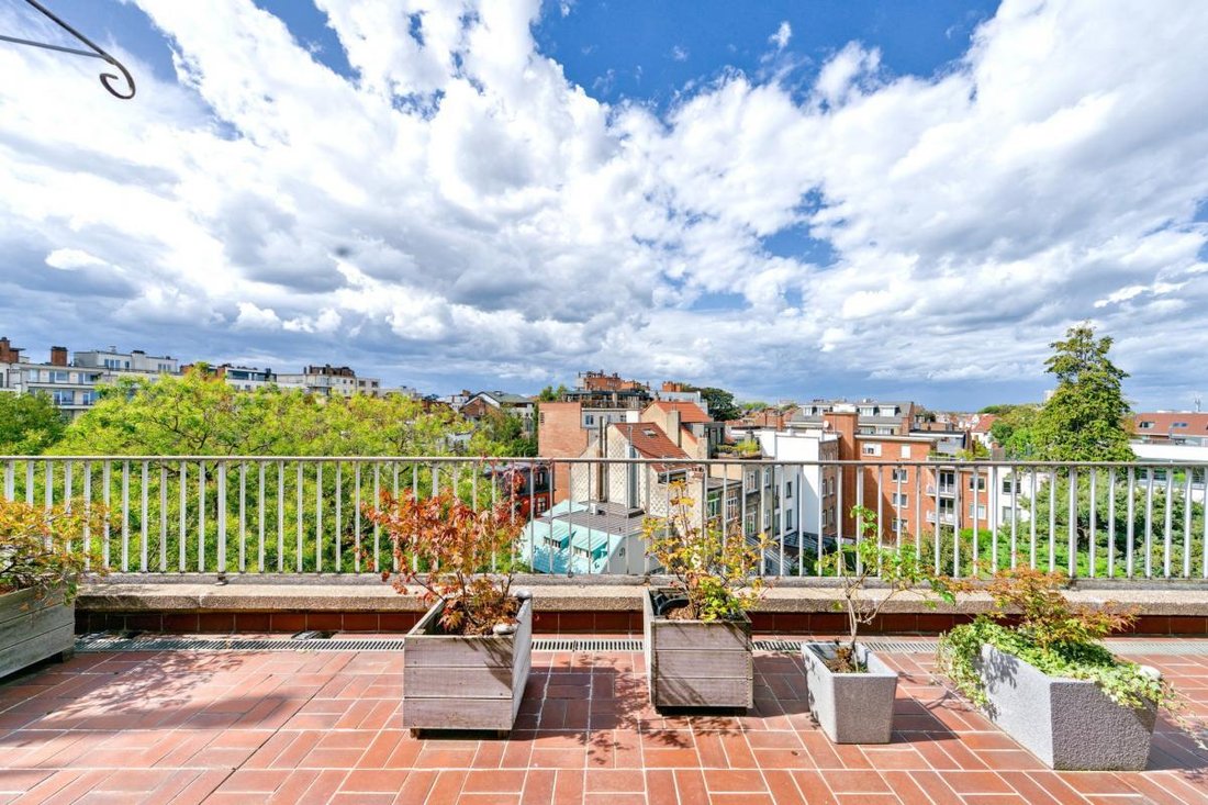 Image showcasing Beautiful Duplex Penthouse In Uccle, Brussels, Belgium For Sale (16578873)