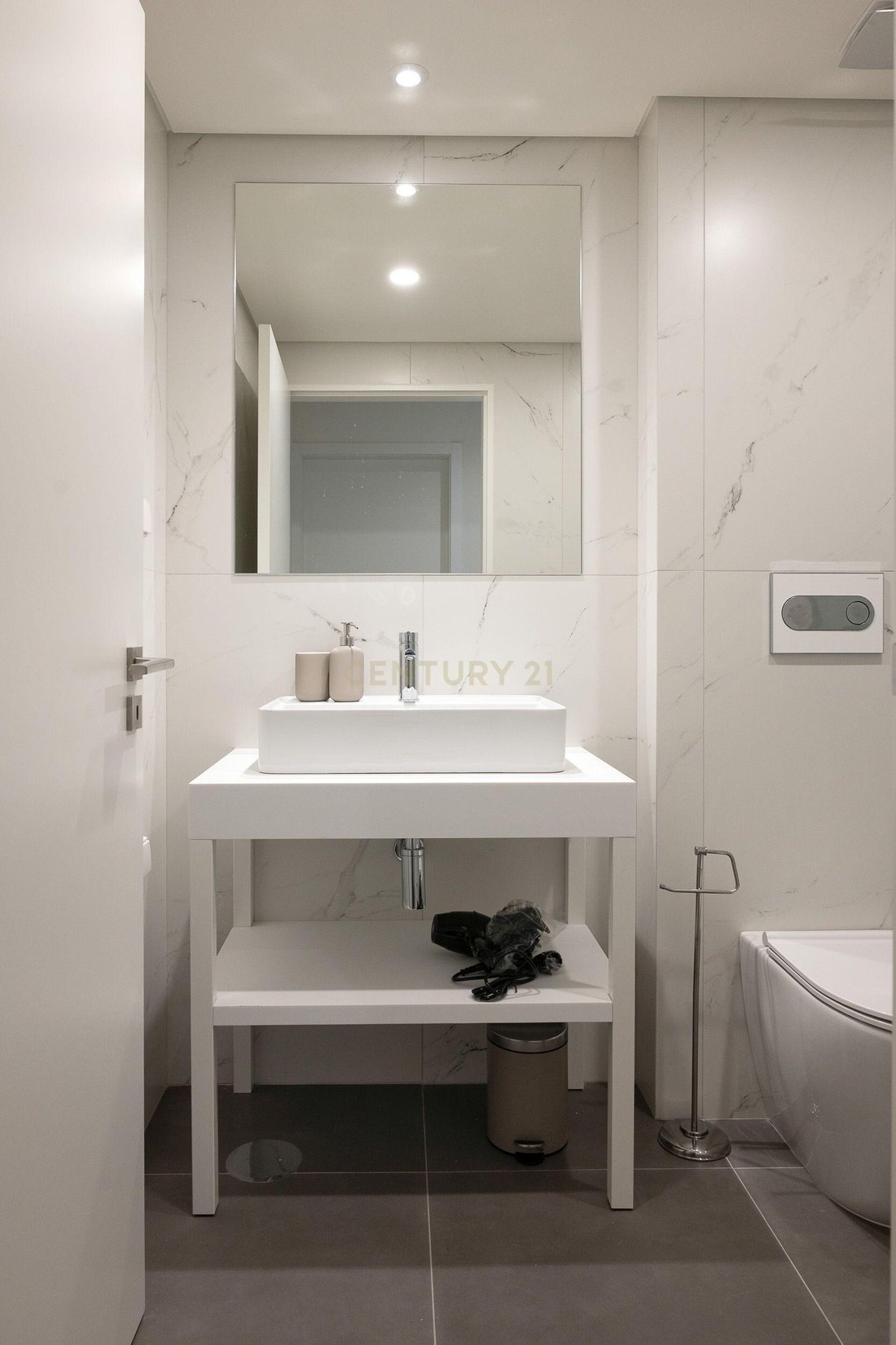 Apartment in Cedofeita, Santo Ildefonso, Se, Miragaia, Sao Nicolau e Vitoria, Porto District, Portugal 4 - 16578279