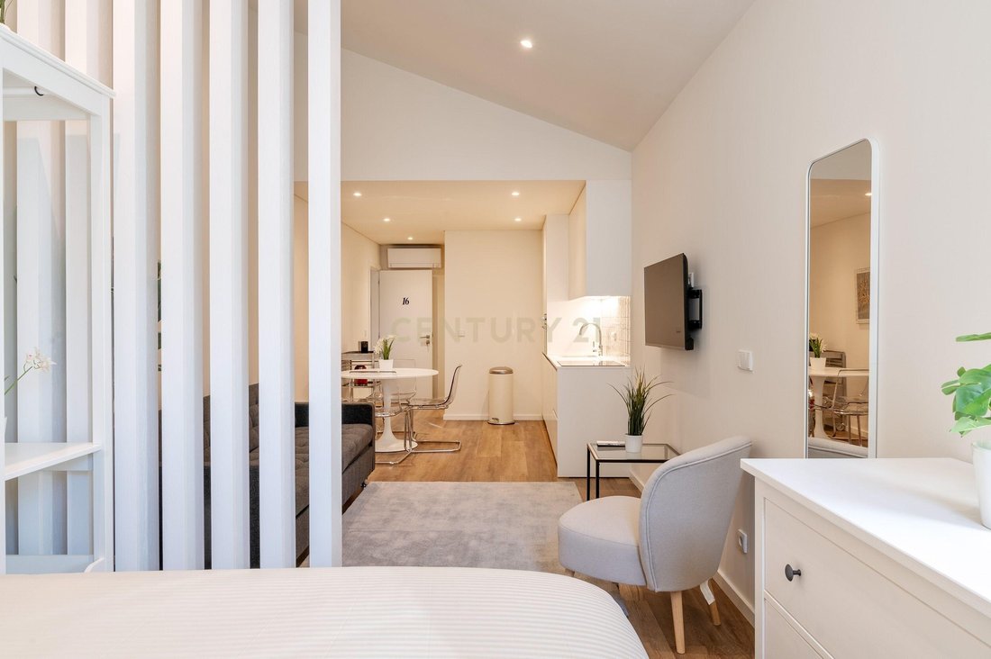 Apartment in Cedofeita, Santo Ildefonso, Se, Miragaia, Sao Nicolau e Vitoria, Porto District, Portugal 4 - 16578275