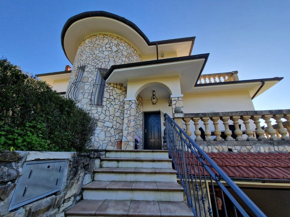 House in Vallecrosia, Liguria, Italy 1 - 16576014