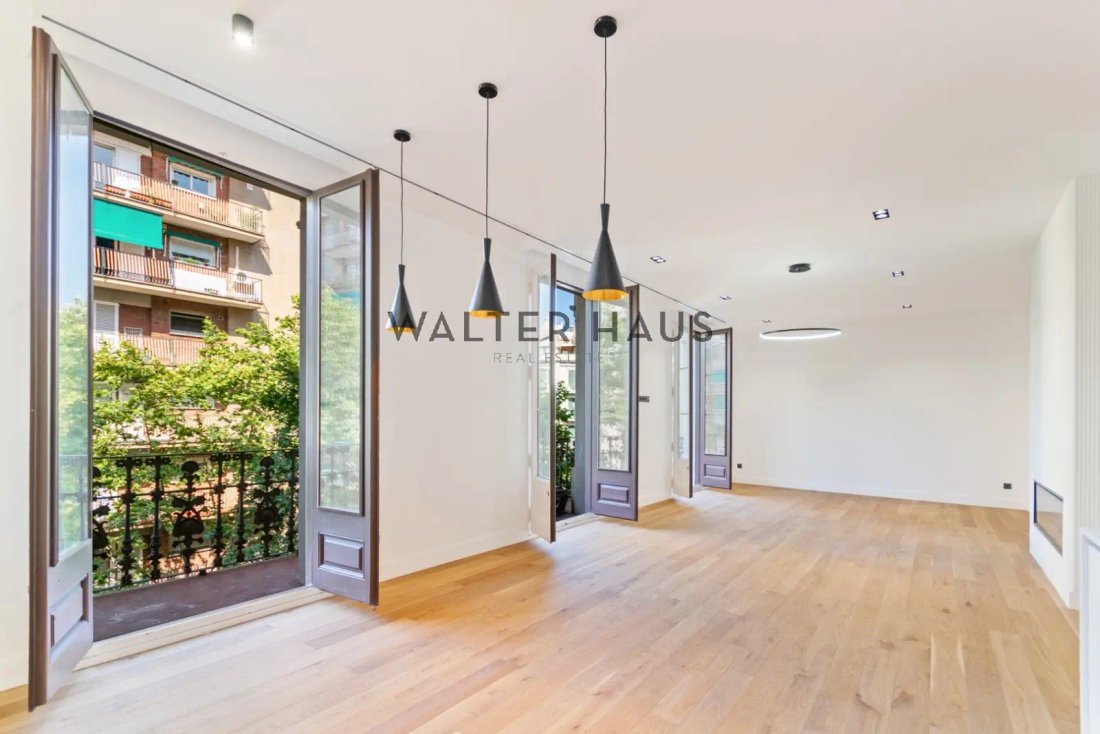 Apartment in Eixample, Barcelona, Spain 2 - 15872073