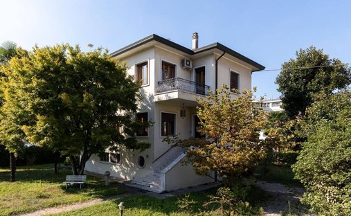House in Center, Mogliano Veneto, Veneto 1