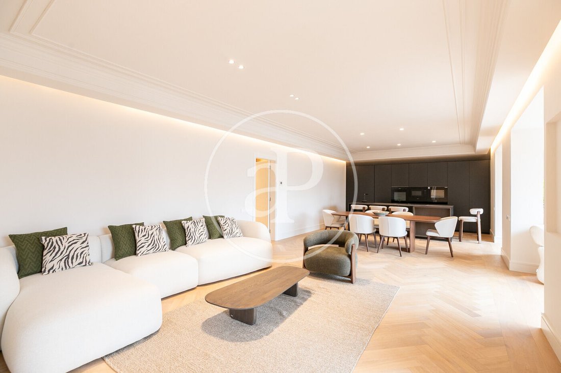 Apartment in Eixample, Barcelona, Spain 3 - 15251243