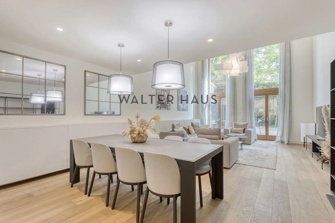Apartment in Eixample, Barcelona, Spain 4 - 12853337