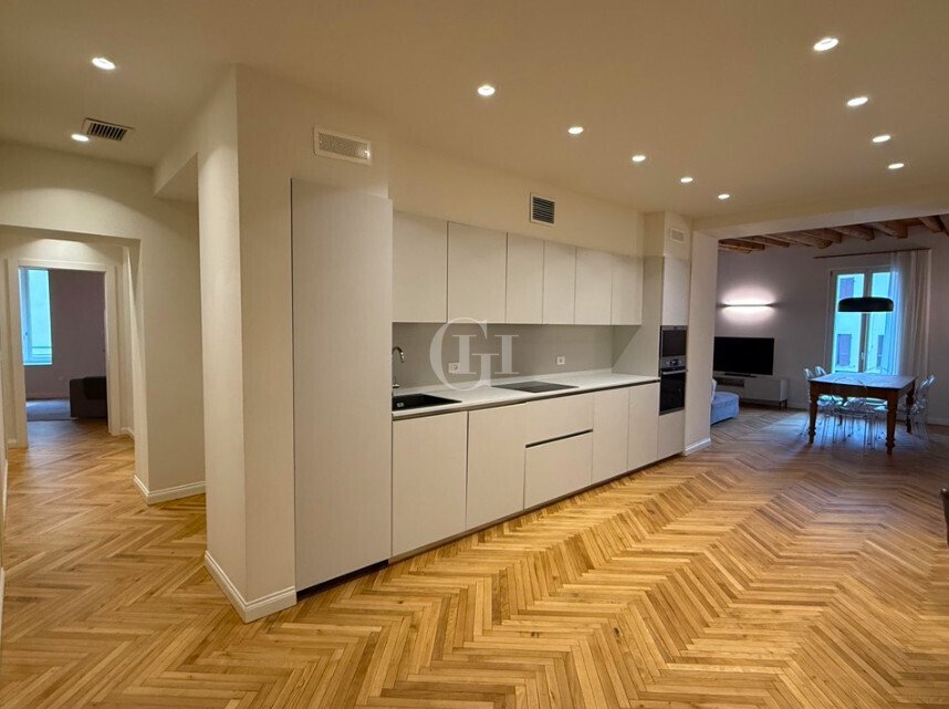 Apartment in Historic Center, Desenzano del Garda, Lombardy 3 - 16579713