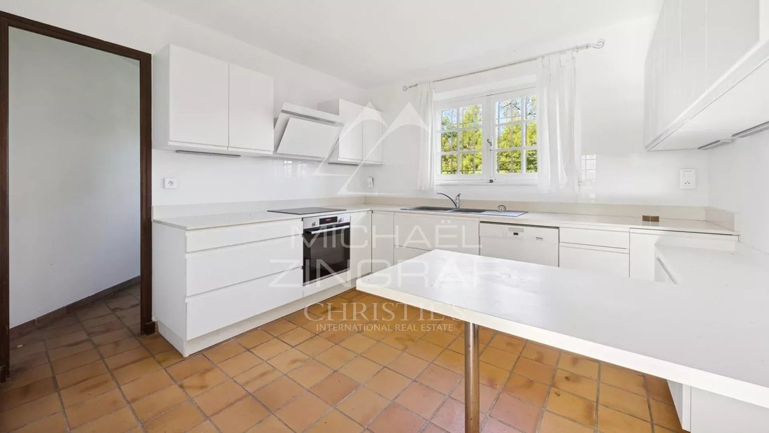 House in Le Grand Duc-Minelle, Mandelieu-la-Napoule, France 4 - 16575478