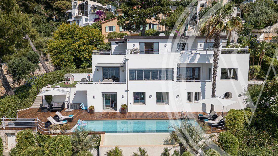 Villa in Èze, Provence-Alpes-Côte d'Azur, France 2 - 16576105