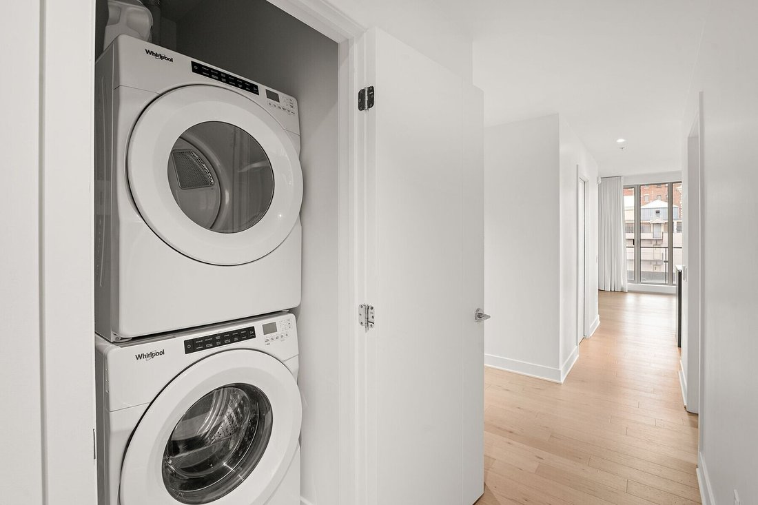 Condo in Montreal, Quebec, Canada 3 - 16579585