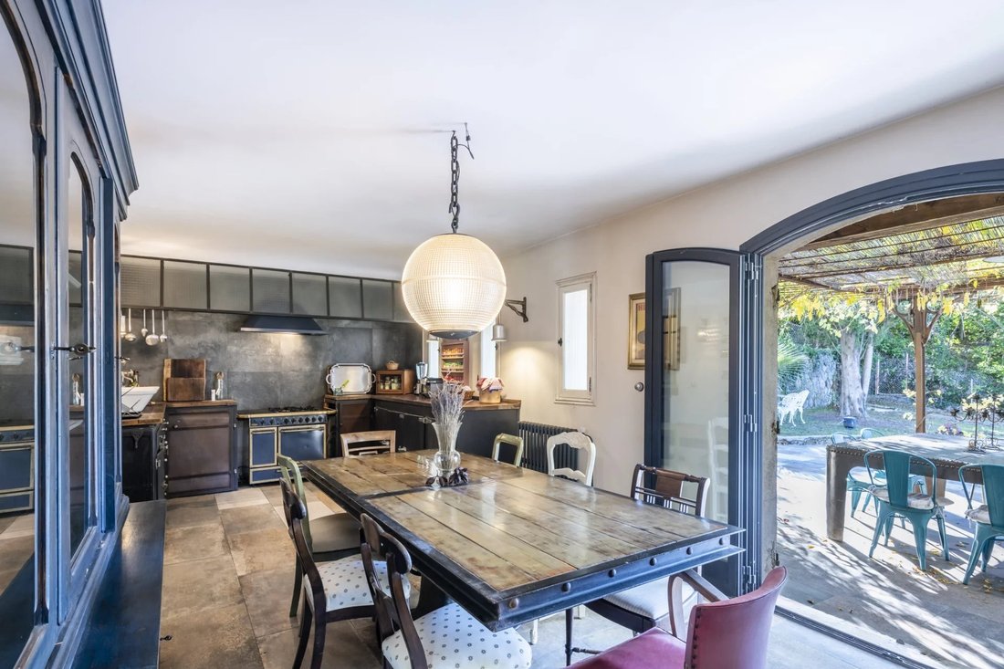 Villa in Grasse, Provence-Alpes-Côte d'Azur, France 5 - 16576362