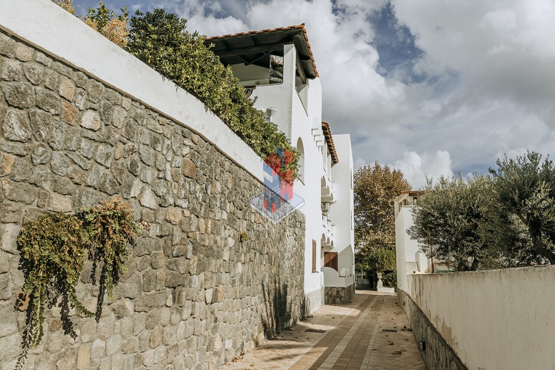 Villa in Ischia, Campania, Italy 5 - 16579187