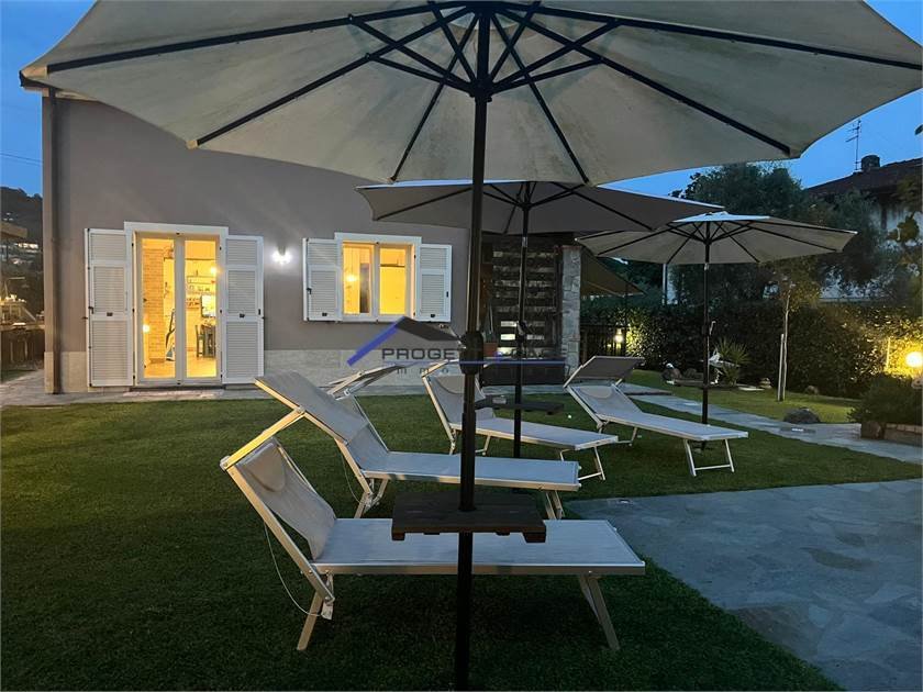 Villa in Center, Sarzana, Liguria 1 - 16575540