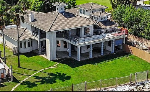 House in Dickinson, Texas, United States 1