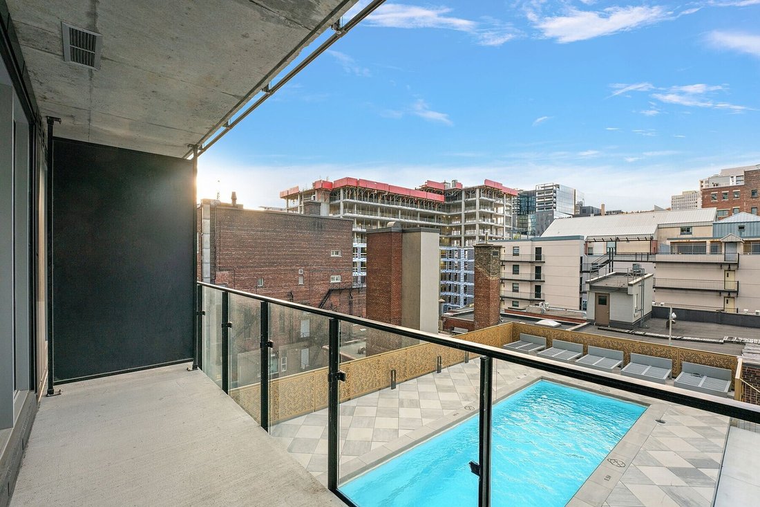 Condo in Montreal, Quebec, Canada 4 - 16579585