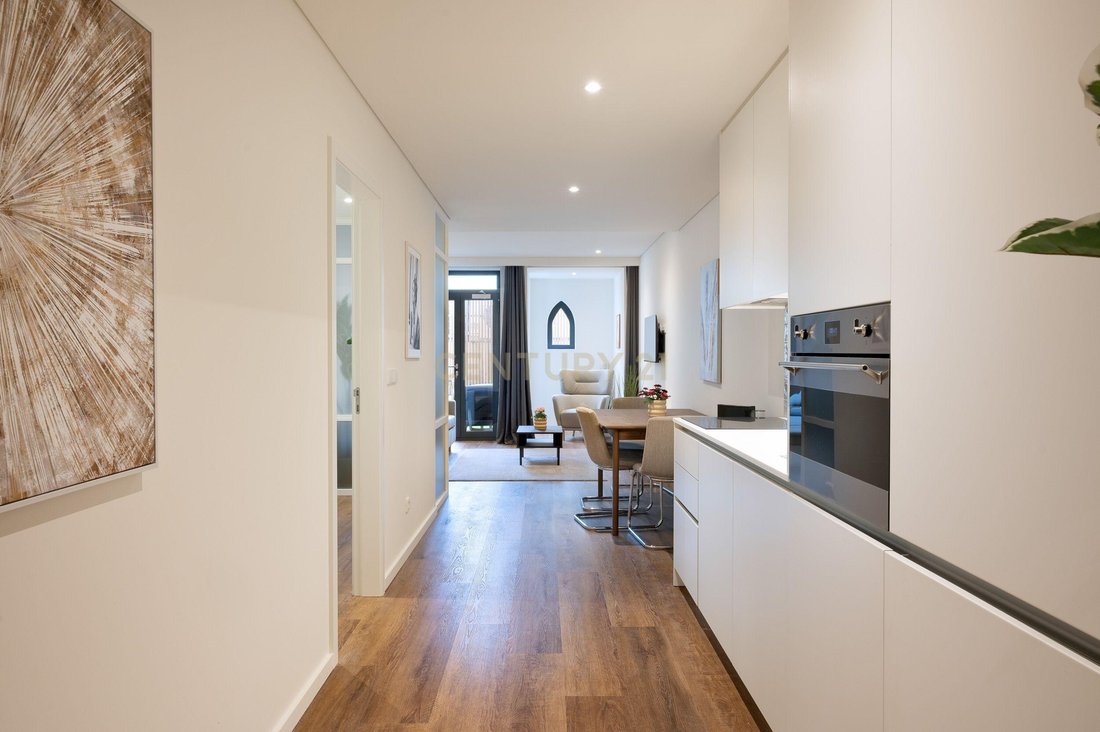 Apartment in Cedofeita, Santo Ildefonso, Se, Miragaia, Sao Nicolau e Vitoria, Porto District, Portugal 5 - 16578263