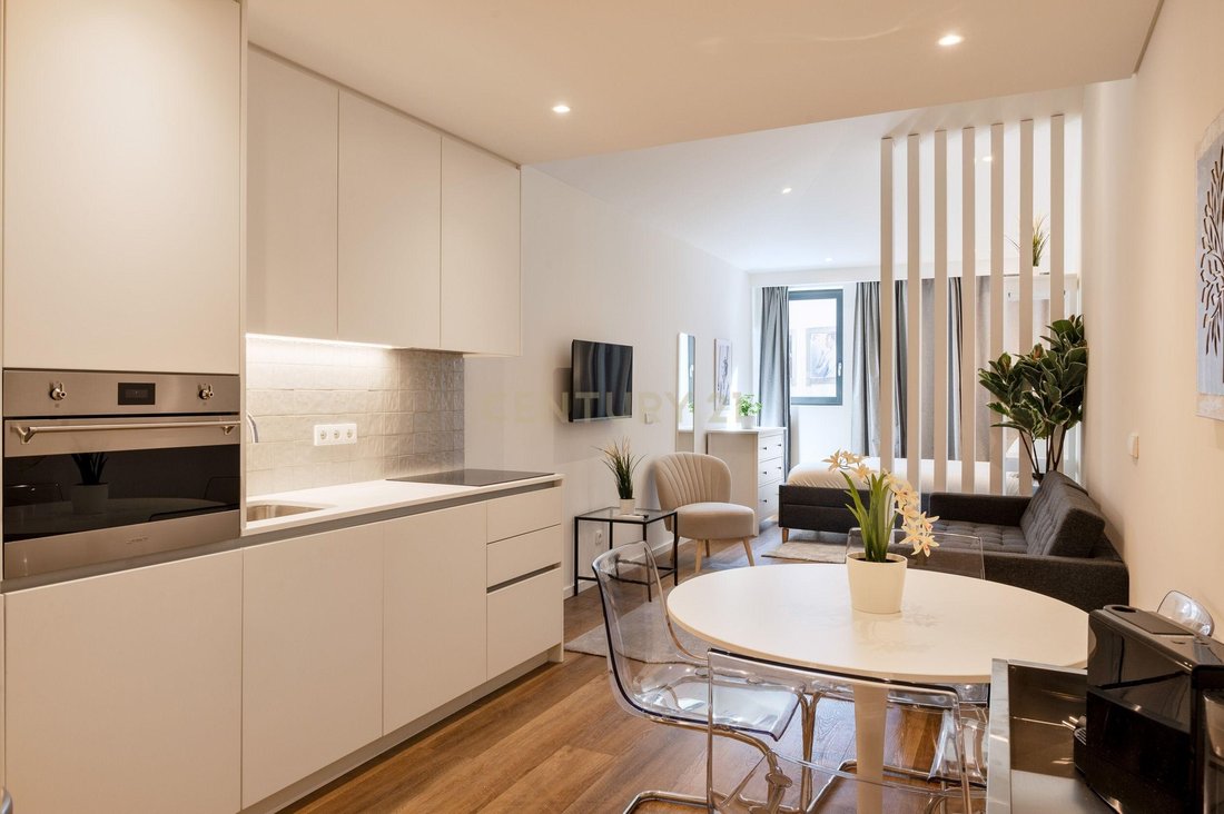 Apartment in Cedofeita, Santo Ildefonso, Se, Miragaia, Sao Nicolau e Vitoria, Porto District, Portugal 2 - 16578275