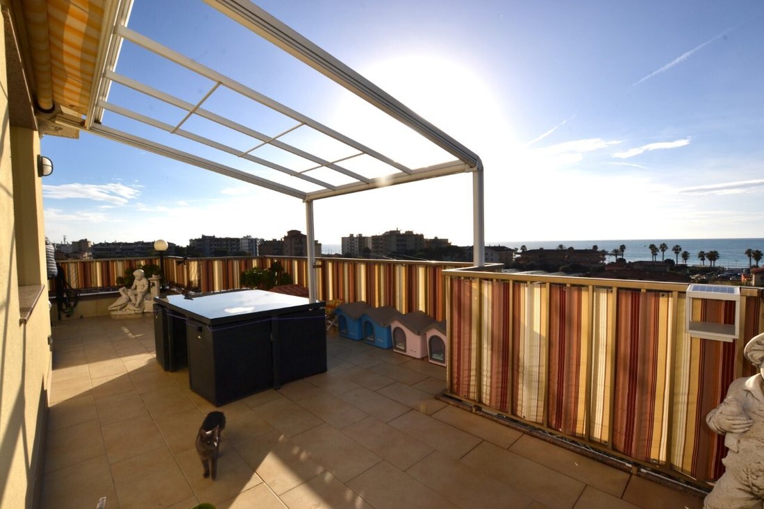 Apartment in Vallecrosia, Liguria, Italy 1 - 16576097